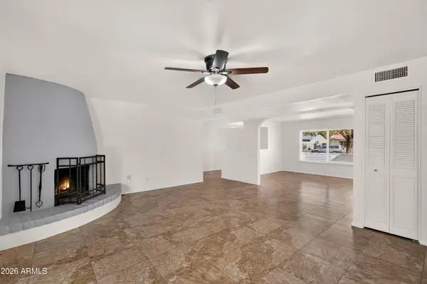 247 E CHILTON Drive, Tempe, AZ 85283