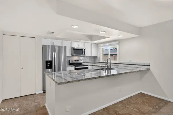 247 E CHILTON Drive, Tempe, AZ 85283
