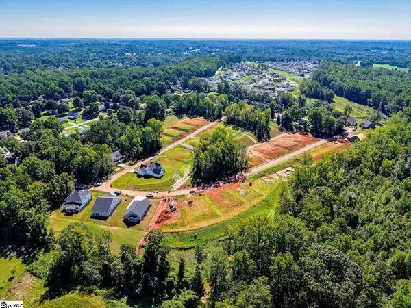 17 Criss DR, Piedmont, SC 29673