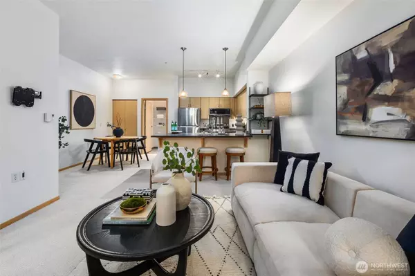 812 5th AVE N #105, Seattle, WA 98109