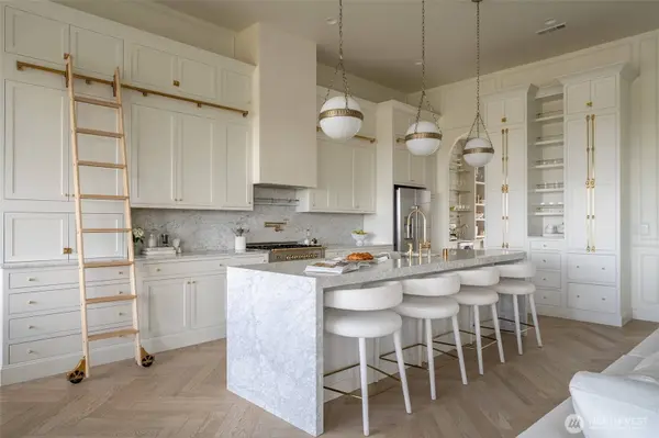 5410 Hershey LN, West Richland, WA 99353