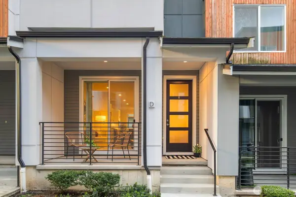 14517 1st AVE NE #D, Shoreline, WA 98155