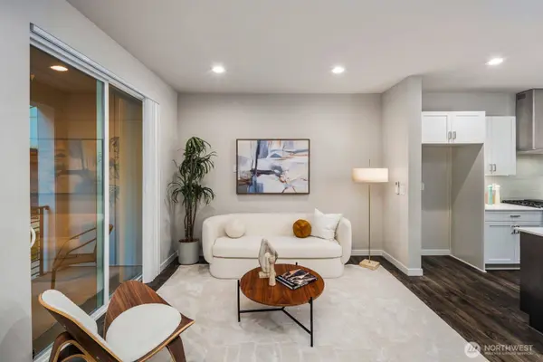 14517 1st AVE NE #D, Shoreline, WA 98155