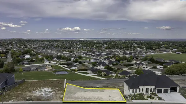 5420 Hershey Lane, West Richland, WA