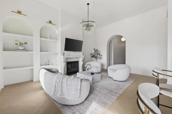 2271 Estate Ave, Richland, WA 99352