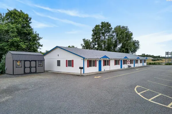 1706 Bronco Ln, Richland, WA 99354
