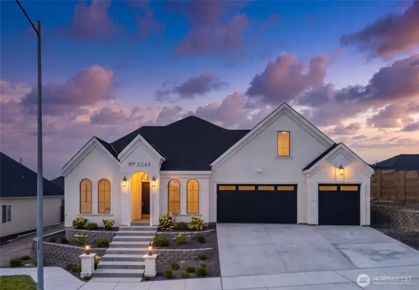 2243 Estate AVE
