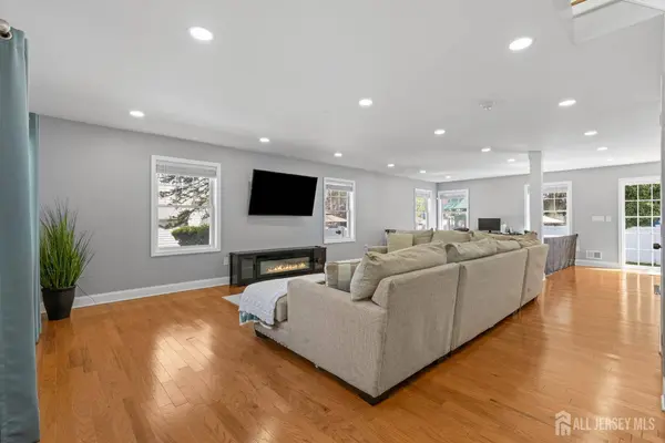 1717 Grant AVE, South Plainfield, NJ 07080