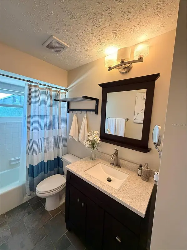 4221 RIVER HILLS DR, Tampa, FL 33617
