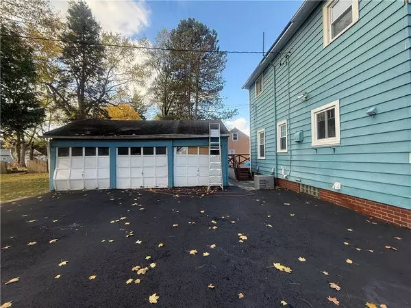 2143 Titus AVE, Rochester, NY 14622