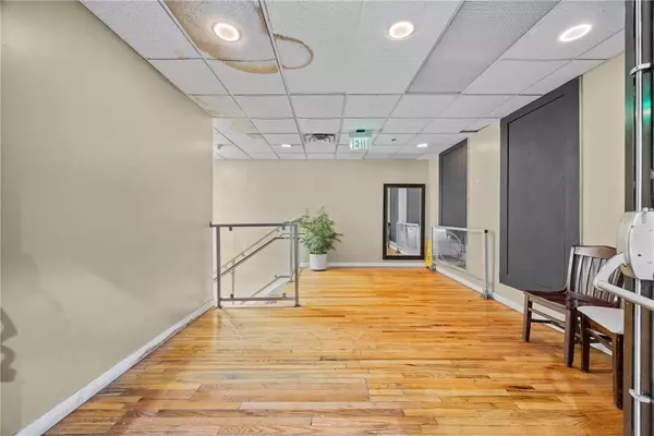 160 Lyell AVE, Rochester, NY 14608