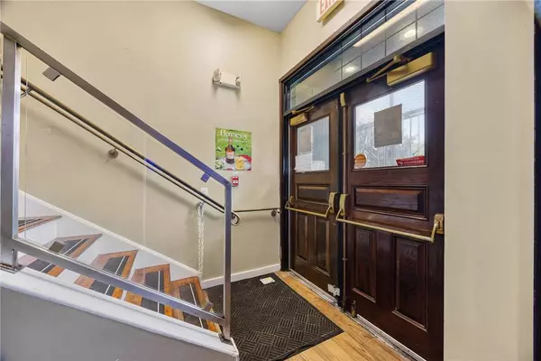 160 Lyell AVE, Rochester, NY 14608