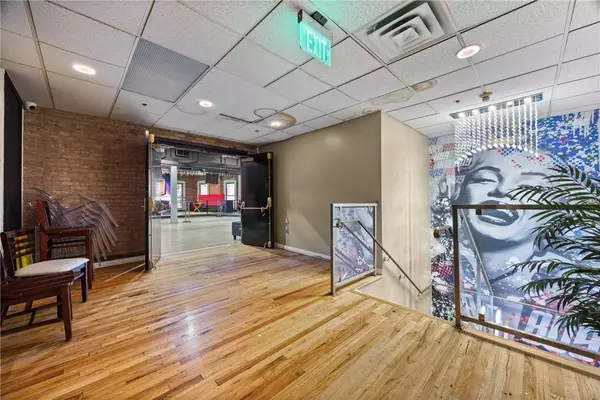 160 Lyell AVE, Rochester, NY 14608