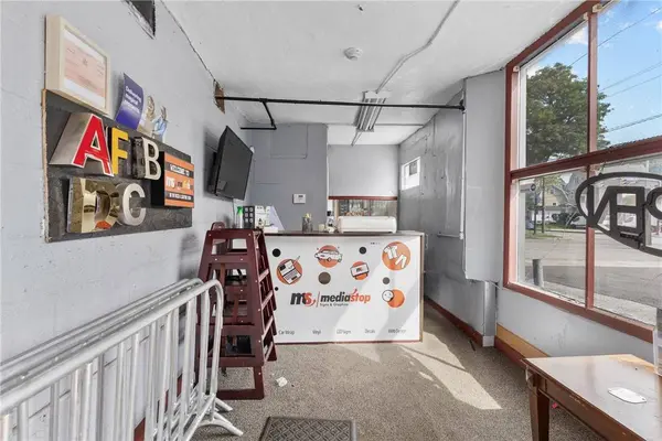 2264 Clifford AVE, Rochester, NY 14609