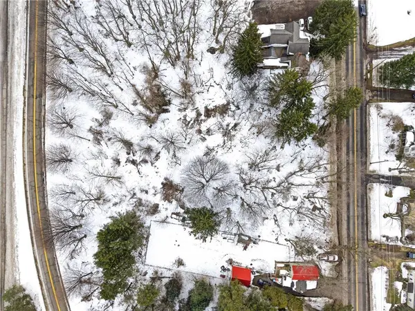 1822 Ridge RD, Webster, NY 14580