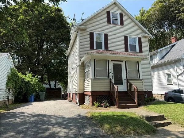 83 Baycliff DR, Rochester, NY 14609