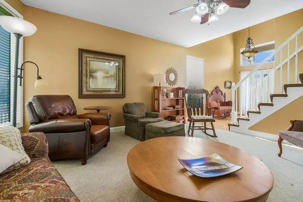 907 N 2nd St. East ST, Louisburg, KS 66053