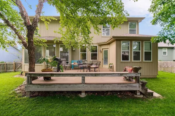 907 N 2nd St. East ST, Louisburg, KS 66053