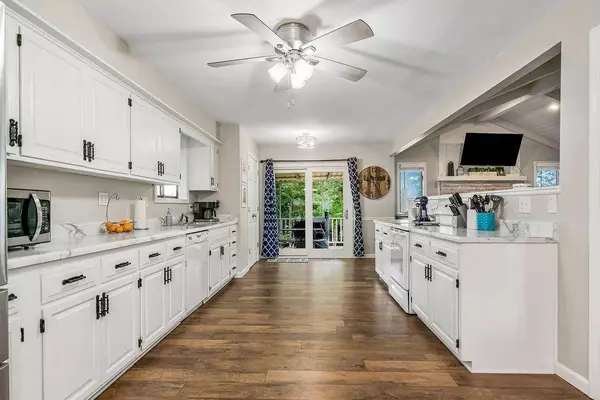 200 S Broadmoor ST, Louisburg, KS 66053