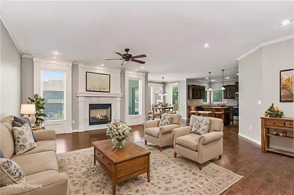 16211 S Locust ST, Olathe, KS 66062