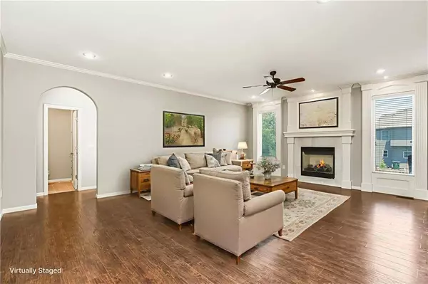 16211 S Locust ST, Olathe, KS 66062