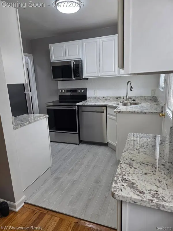 3370 Coolidge HWY, Royal Oak, MI 48073