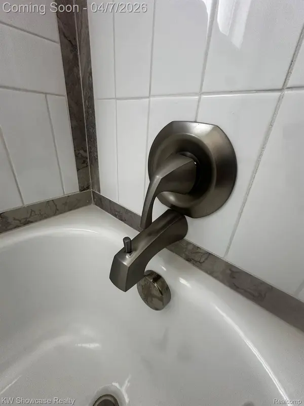 3370 Coolidge HWY, Royal Oak, MI 48073