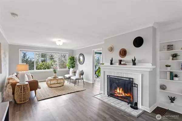 9731 Phinney AVE N, Seattle, WA 98103