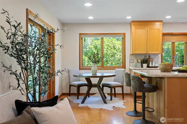 7810 175th ST SW, Edmonds, WA 98026
