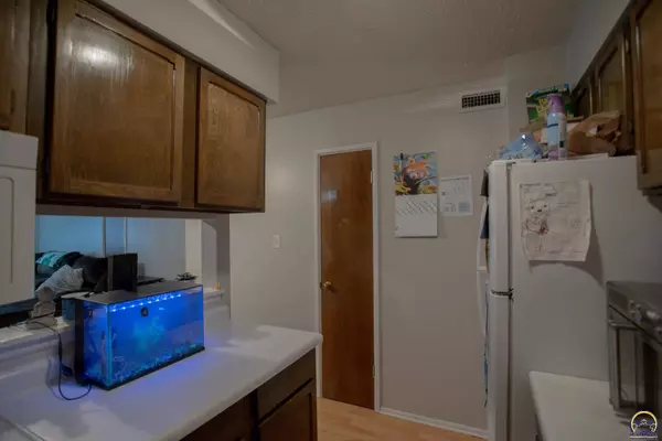 2319 SW Briarwood  PLZ ##308C, Topeka, KS 66611