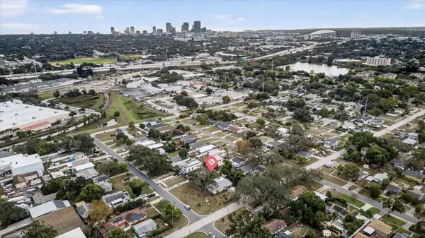 2480 18TH AVE N, St Petersburg, FL 33713