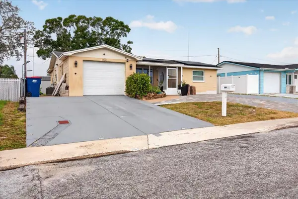 1031 CONOLEY LN, Holiday, FL 34691