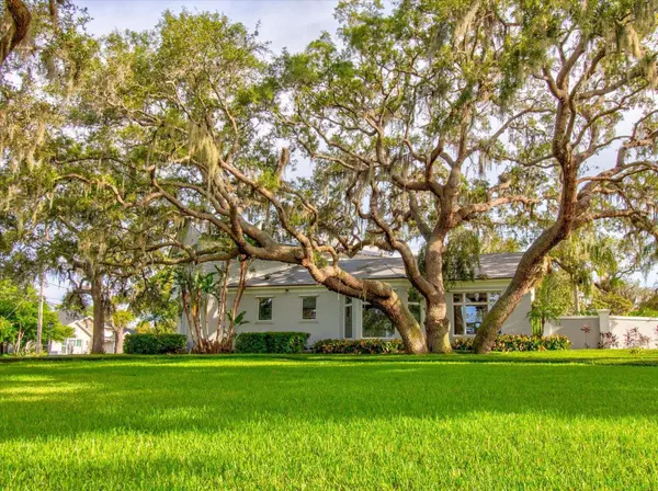 504 RIVERSIDE DR #504, Tarpon Springs, FL 34689