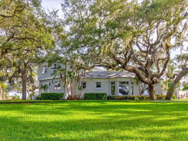 504 RIVERSIDE DR #504, Tarpon Springs, FL 34689