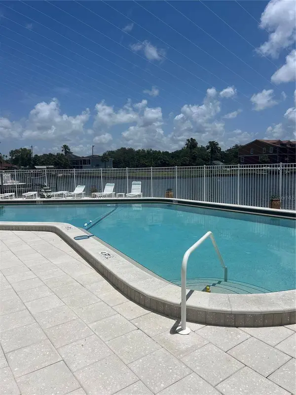 376 MOORINGS COVE DR #6C, Tarpon Springs, FL 34689
