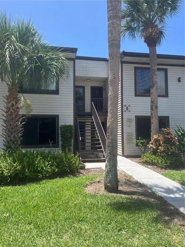 376 MOORINGS COVE DR #6C, Tarpon Springs, FL 34689