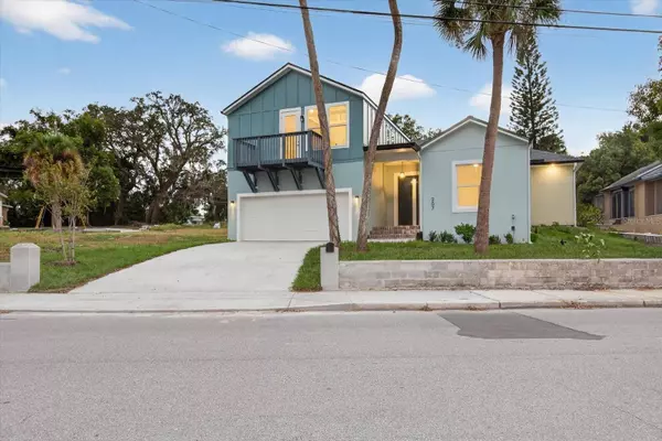207 ATHENS ST, Tarpon Springs, FL 34689