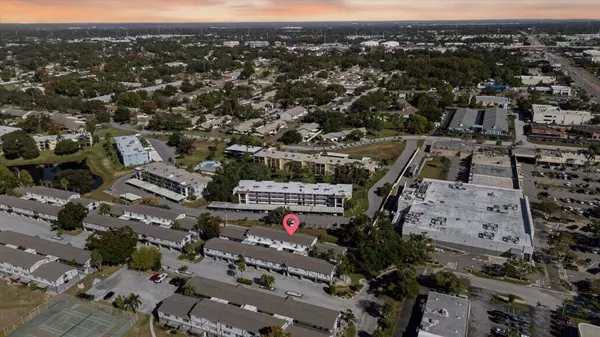 1146 KING ARTHUR CT #110, Dunedin, FL 34698