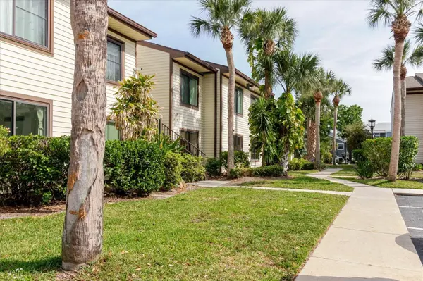 428 MOORINGS COVE DR #7F, Tarpon Springs, FL 34689