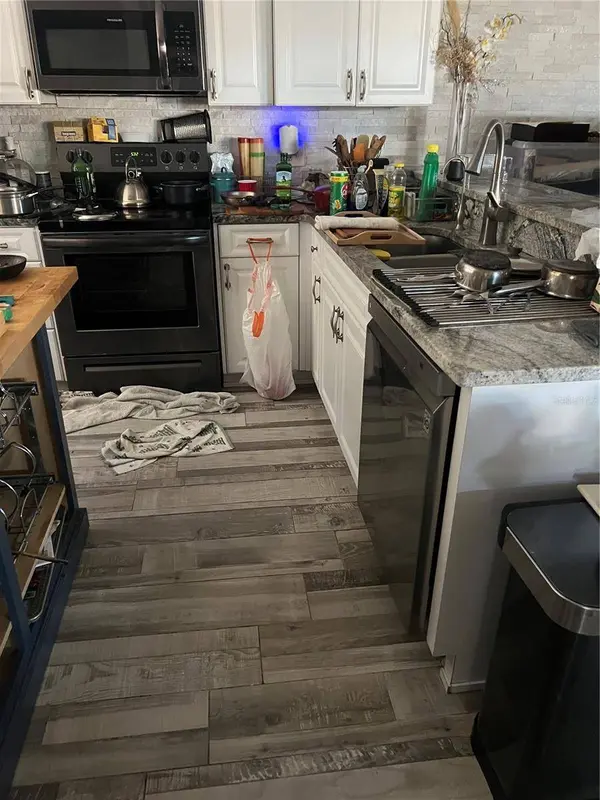 8211 BRENT ST #828, Port Richey, FL 34668