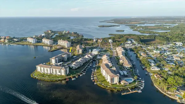 8211 BRENT ST #828, Port Richey, FL 34668