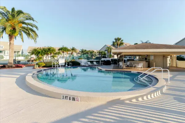 8211 BRENT ST #828, Port Richey, FL 34668