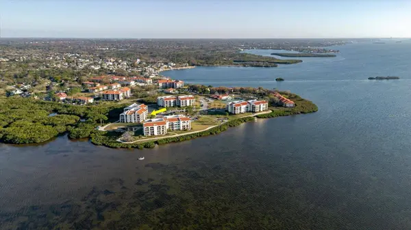 208 MARINER DR #208, Tarpon Springs, FL 34689