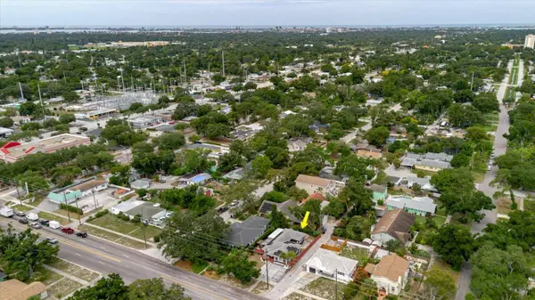 210 49 TH ST N, St Petersburg, FL 33710