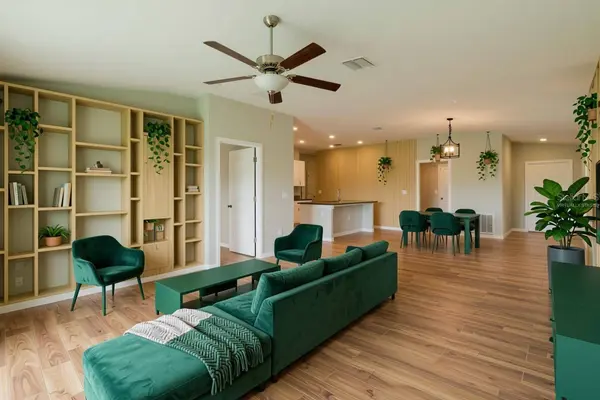 7025 KING CREEK DR, Sun City Center, FL 33573