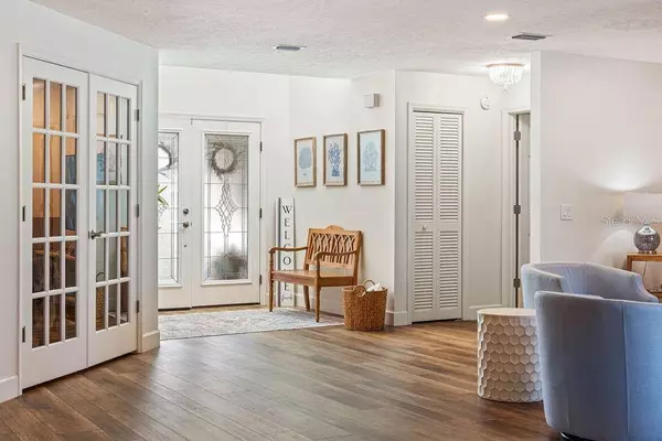 6611 SURFSIDE BLVD, Apollo Beach, FL 33572