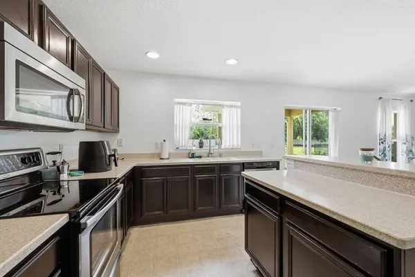 11018 RUNNING PINE DR, Riverview, FL 33569