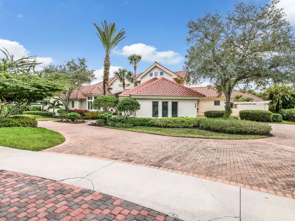 6320 Burnham Rd, Naples, FL 34119-8402