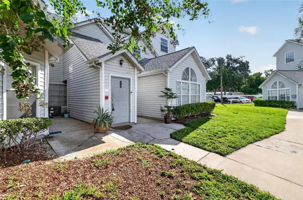 12145 ARMENIA GABLES CIR, Tampa, FL 33612