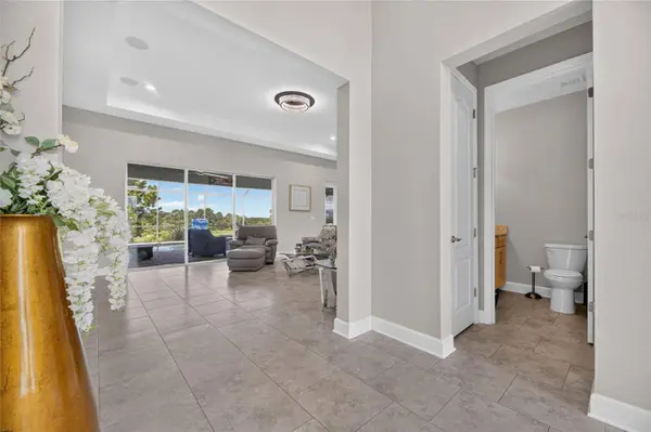 5218 LAKE VENICE DR, Wimauma, FL 33598